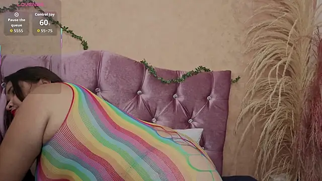 Snapshot of KimJStom chatting on 11/18/25, 02:53 KimJStom online show from 11/18/25, 02:53