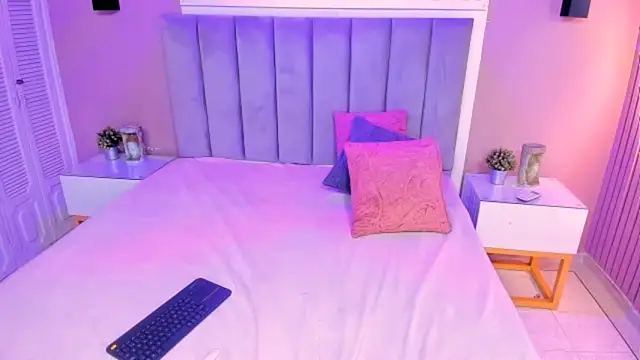 isa vel online show from 11/09/25, 07:40