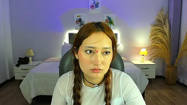 Samara Hilton 2 online show from 10/24/25, 07:24