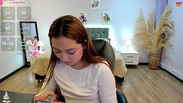 Samara Hilton 2 online show from 11/24/25, 06:41