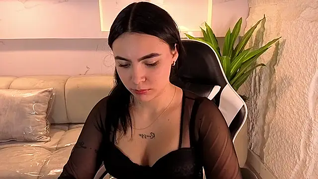 scarlett smith tp online show from 12/16/25, 01:26