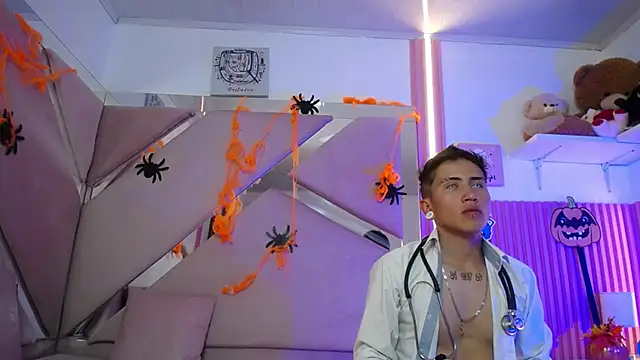 oblivionlove online show from 10/30/25, 08:39