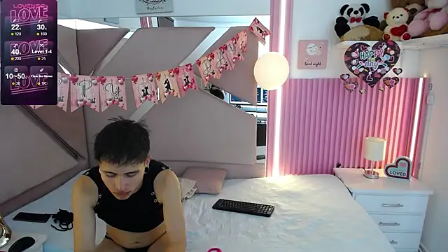 Snapshot of oblivionlove chatting on 02/20/26, 01:35 oblivionlove online show from 02/20/26, 01:35