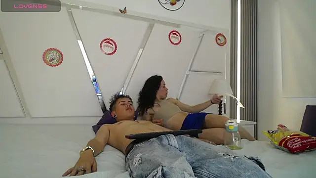 Snapshot of oblivionlove chatting on 01/07/26, 08:03 oblivionlove online show from 01/07/26, 08:03