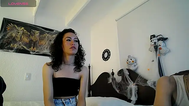 oblivionlove online show from 10/31/25, 05:31