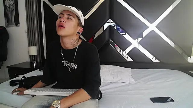 oblivionlove online show from 03/04/26, 02:47