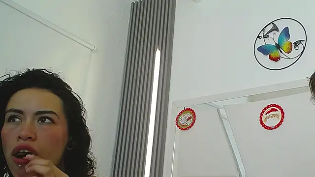 Snapshot of oblivionlove chatting on 01/05/26, 09:29 oblivionlove online show from 01/05/26, 09:29