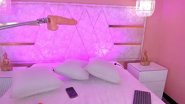 cata monrey online show from 10/24/25, 07:46