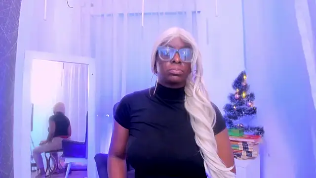 LolaJenkinss online show from 12/17/25, 10:42