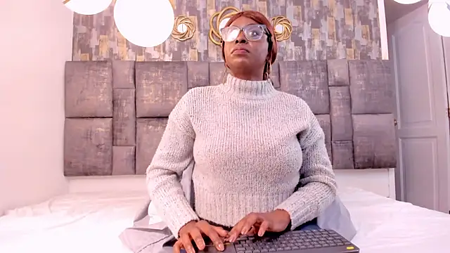 LolaJenkinss online show from 10/09/25, 04:13