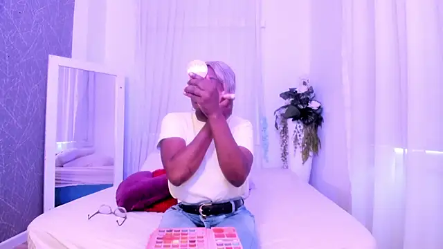 LolaJenkinss online show from 10/17/25, 01:13