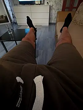 Snapshot of Foxbiker chatting on 10/01/25, 11:03 Foxbiker online show from 10/01/25, 11:03