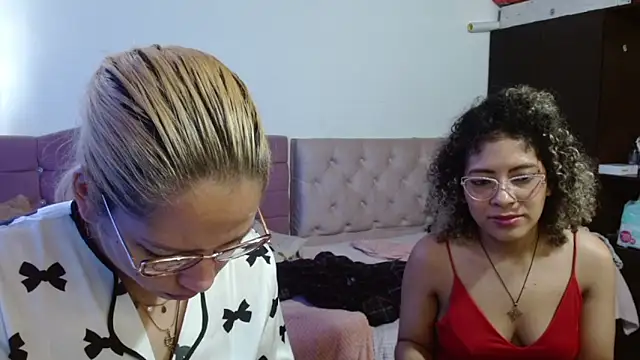 LITTLEKITTY19 online show from 01/31/26, 07:12