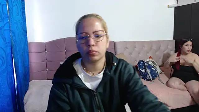 LITTLEKITTY19 online show from 01/13/26, 12:31