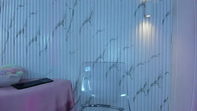 Snapshot of Missdionne_curly chatting on 11/12/25, 11:03 Missdionne curly online show from 11/12/25, 11:03