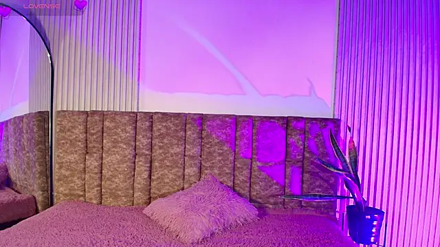 Missdionne curly online show from 03/07/26, 11:27