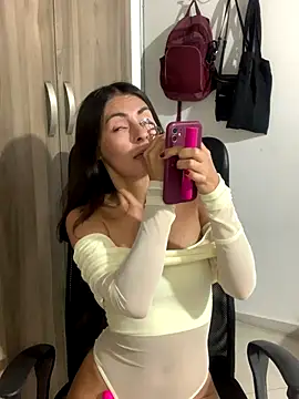 sweet-abbie online show from 10/31/25, 01:57