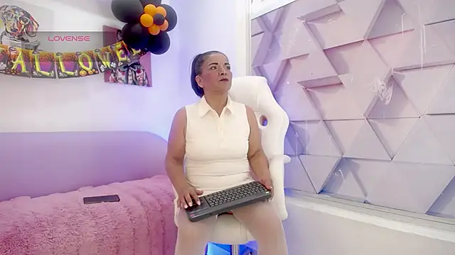 EvaGoddess  online show from 11/02/25, 07:08