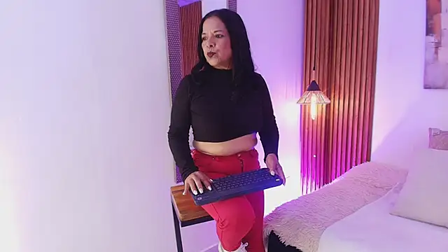 EvaGoddess  online show from 06/09/26, 07:59