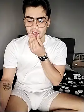 Mason grey online show from 11/08/25, 09:40