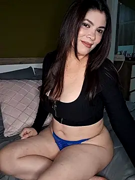 Meli28  online show from 11/10/25, 03:44