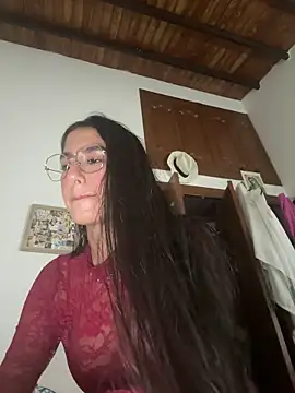 Julieta Duque online show from 04/16/26, 02:56