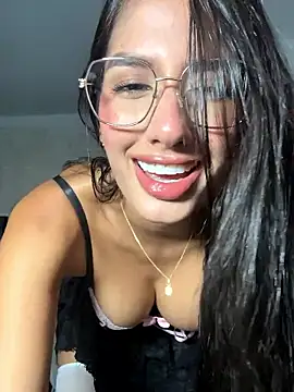 Julieta Duque online show from 03/15/26, 02:07