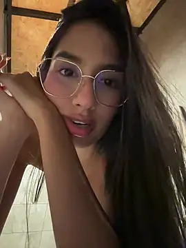 Julieta Duque online show from 03/16/26, 01:57