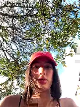 Julieta Duque online show from 12/21/25, 09:26