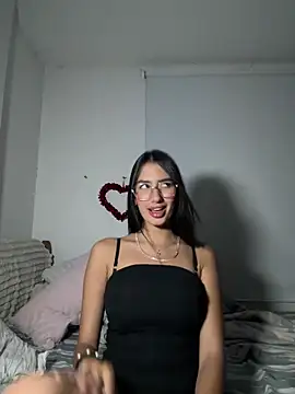 Julieta Duque online show from 03/29/26, 04:03