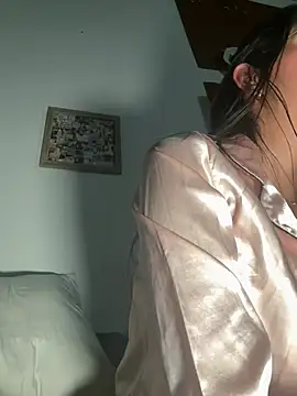 Julieta Duque online show from 04/09/26, 04:25