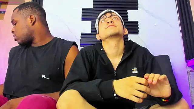 Snapshot of Amun_obsidian chatting on 11/13/25, 12:31 Amun obsidian online show from 11/13/25, 12:31