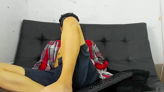 Snapshot of Amun_obsidian chatting on 11/24/25, 12:16 Amun obsidian online show from 11/24/25, 12:16