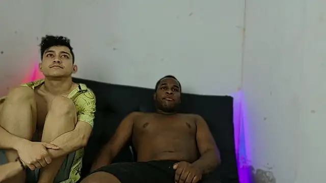 Snapshot of Amun_obsidian chatting on 11/26/25, 09:53 Amun obsidian online show from 11/26/25, 09:53