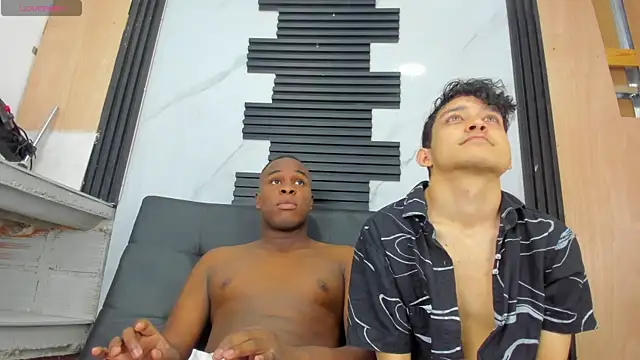 Snapshot of Amun_obsidian chatting on 10/03/25, 12:39 Amun obsidian online show from 10/03/25, 12:39