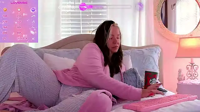 STIFFLERSMOMM online show from 11/09/25, 02:10