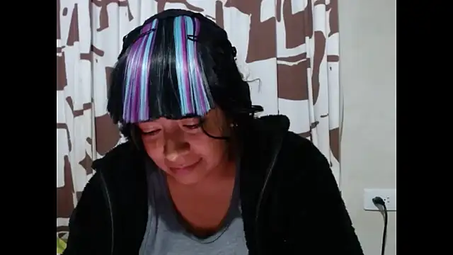Snapshot of Acelinrose chatting on 06/20/26, 01:54 Acelinrose online show from 06/20/26, 01:54