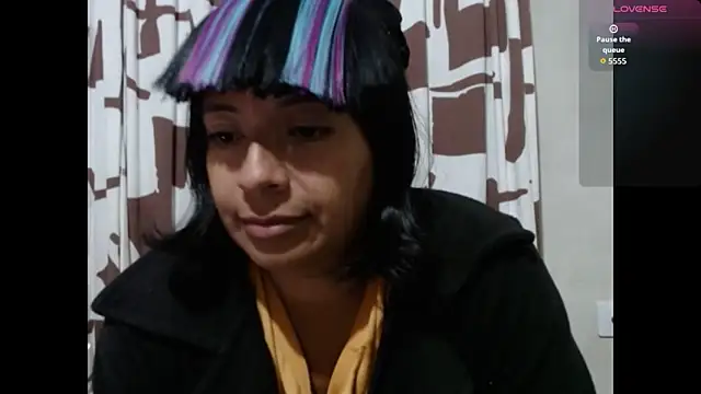 Snapshot of Acelinrose chatting on 06/08/26, 01:11 Acelinrose online show from 06/08/26, 01:11