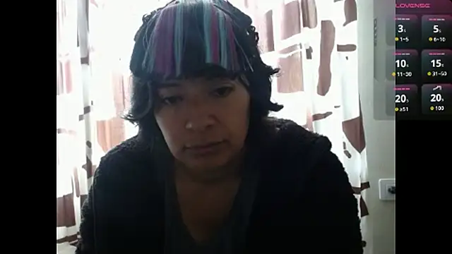 Snapshot of Acelinrose chatting on 06/24/26, 02:04 Acelinrose online show from 06/24/26, 02:04