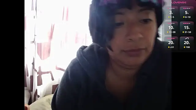 Snapshot of Acelinrose chatting on 07/02/26, 05:30 Acelinrose online show from 07/02/26, 05:30