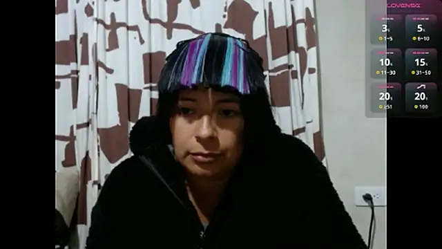 Snapshot of Acelinrose chatting on 06/23/26, 01:47 Acelinrose online show from 06/23/26, 01:47