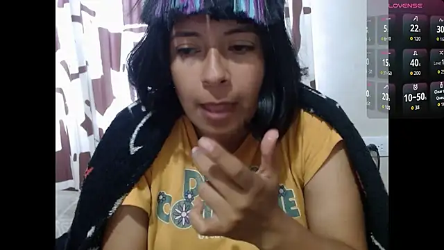 Snapshot of Acelinrose chatting on 06/08/26, 10:32 Acelinrose online show from 06/08/26, 10:32