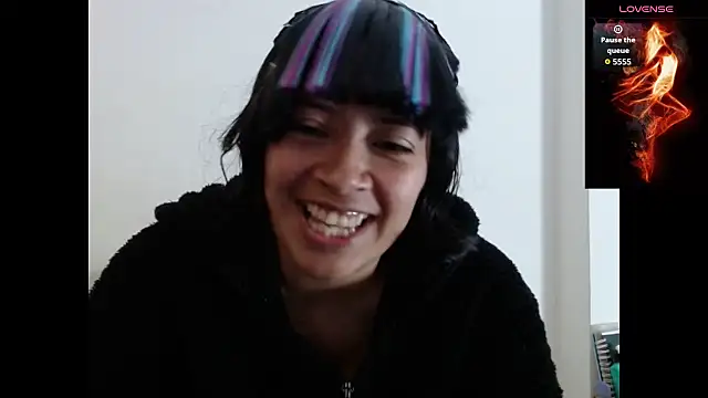 Acelinrose online show from 10/21/25, 09:47