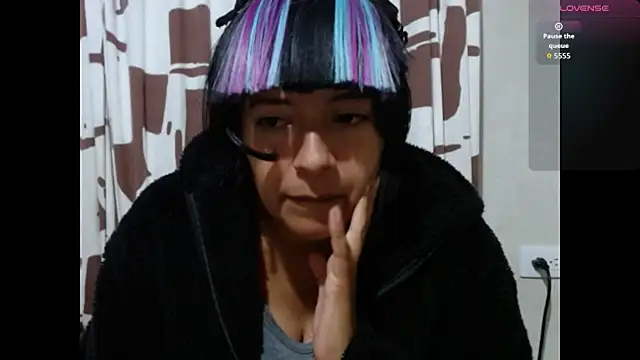 Snapshot of Acelinrose chatting on 06/19/26, 01:11 Acelinrose online show from 06/19/26, 01:11