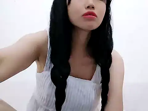 Loveyou202 online show from 05/13/26, 08:54