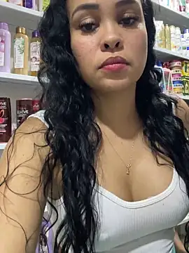 Snapshot of FOX_LATINA chatting on 03/23/26, 11:48 FOX LATINA online show from 03/23/26, 11:48