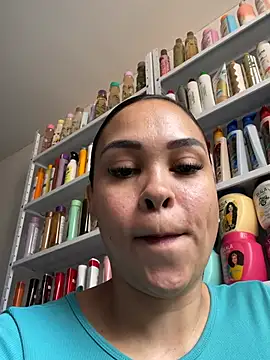 Snapshot of FOX_LATINA chatting on 03/16/26, 08:11 FOX LATINA online show from 03/16/26, 08:11