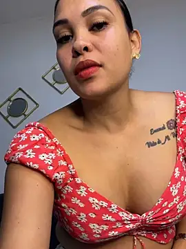 Snapshot of FOX_LATINA chatting on 04/09/26, 03:08 FOX LATINA online show from 04/09/26, 03:08