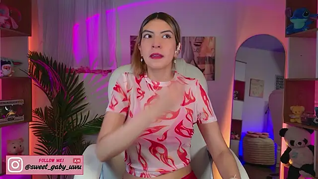 gaby uwu  online show from 11/26/25, 01:49