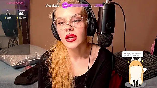 Snapshot of tacodeluxxxe chatting on 11/21/25, 09:25 tacodeluxxxe online show from 11/21/25, 09:25